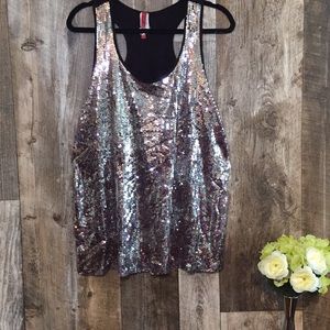 1X  Gorgeous Sparkle Top by Tooia